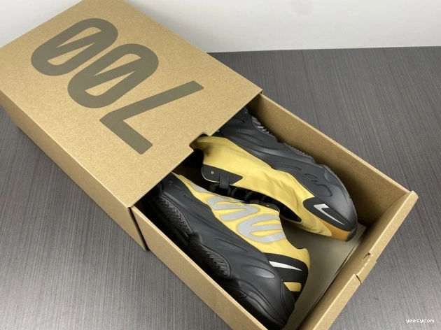 700 MNVN Flux' Boost 'Honey GZ0717 Yeezy 1206